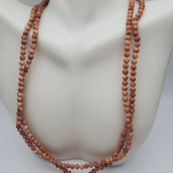 Tan peach coral necklace long length or can be doubled up - Picture 1 of 2
